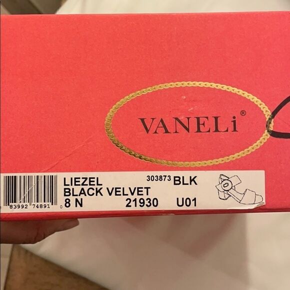 VANELI SZ 8N BLACK VELVET SANDALS.  NEW - Picture 4 of 7